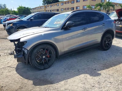 ZASPAJAN6L7****** 2020 Alfa Romeo Stelvio