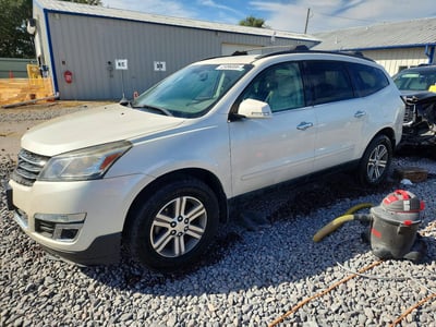 1GNKRHKD3FJ****** 2015 Chevrolet Traverse