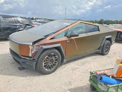 7G2CEHED5RA****** 2024 Tesla Cybertruck