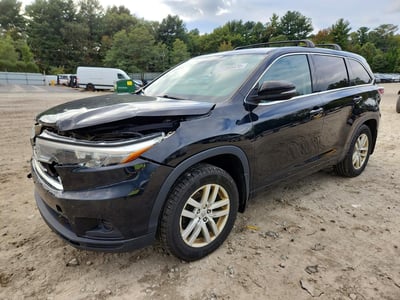 5TDBKRFH4FS****** 2015 Toyota Highlander