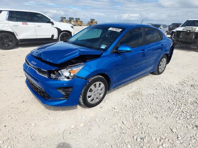 3KPA24AD4NE****** 2022 Kia Rio