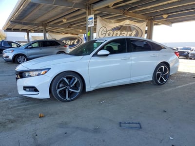 1HGCV1F39JA****** 2018 Honda Accord