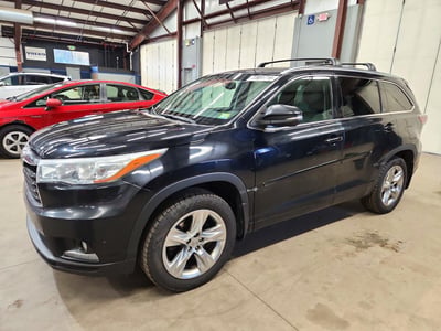 5TDDKRFH8FS****** 2015 Toyota Highlander