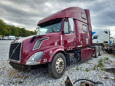 4V4NC9EH2GN****** 2016 Volvo VNL