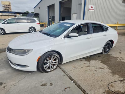 1C3CCCAB4FN****** 2015 Chrysler 200