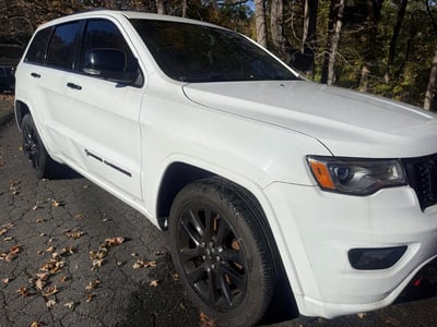 1C4RJFCG4HC****** 2017 Jeep Grand Cherokee