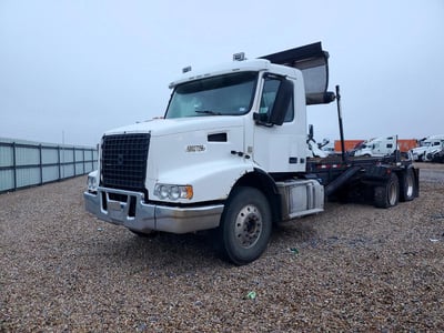 4V5KC9DF9GN****** 2016 Volvo VHD