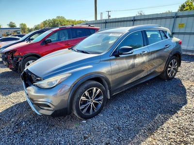 SJKCH5CR4HA****** 2017 Infiniti QX30