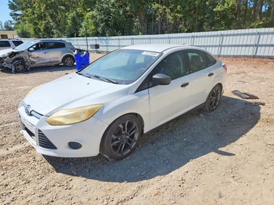 1FADP3E22EL****** 2014 Ford Focus