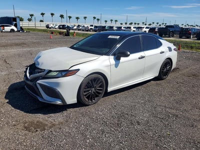 4T1K61AK1MU****** 2021 Toyota Camry