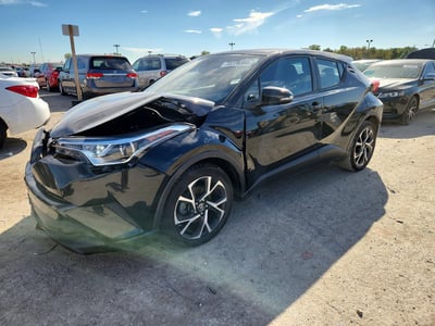 NMTKHMBX8JR****** 2018 Toyota C-HR