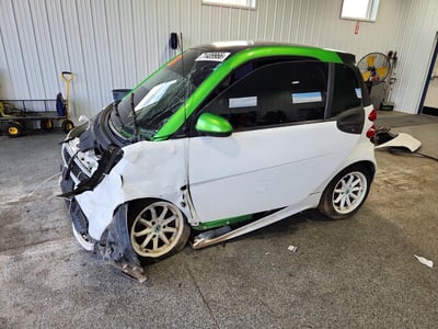 WMEEJ9AA0EK****** 2014 Smart Fortwo