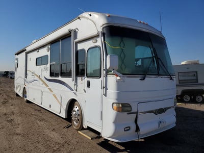 4UZAAHAK43C****** 2003 Freightliner XC Chassis