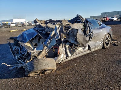 5YJSA1E20GF****** 2016 Tesla Model S