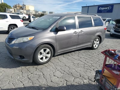 5TDKK3DC1FS****** 2015 Toyota Sienna
