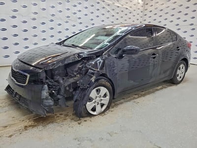3KPFK4A79JE****** 2018 Kia Forte