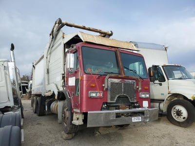3BPZL00X8AF****** 2010 Peterbilt 320