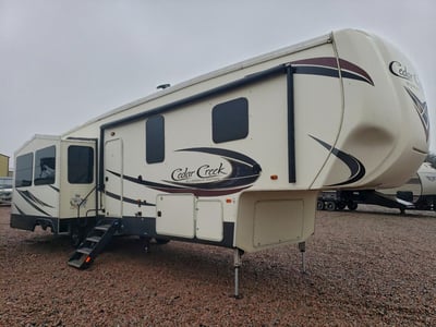 4X4FCRL20JS****** 2018 Forest River Cedar Creek