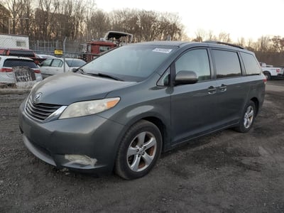 5TDKK3DC3DS****** 2013 Toyota Sienna