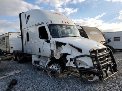 3AKJHHDR6PS****** 2023 Freightliner Cascadia