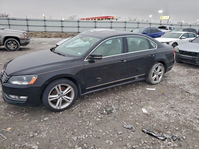 1VWBN7A34DC****** 2013 Volkswagen Passat