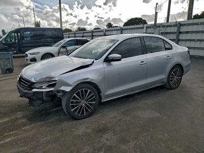 3VWD67AJXGM****** 2016 Volkswagen Jetta