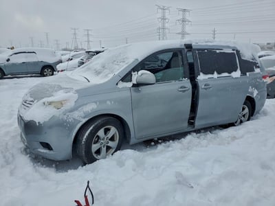 5TDKK3DC2BS****** 2011 Toyota Sienna