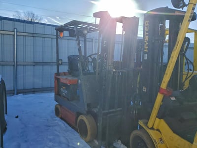 604** 1996 Toyota Fork Lift
