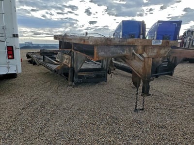 1998 PJ Trailers Trailer Gooseneck