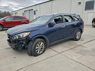 5XYPG4A36HG****** 2017 Kia Sorento