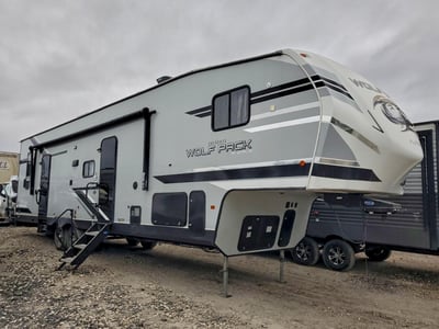 5ZT3CTXB7M1****** 2021 Forest River Cherokee Toy Hauler