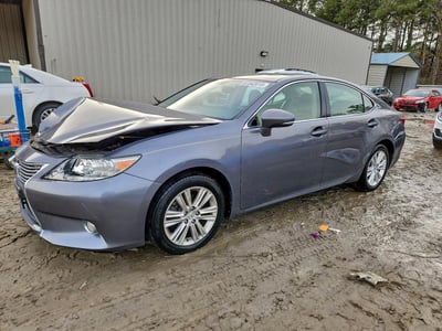 JTHBK1GG0F2****** 2015 Lexus ES