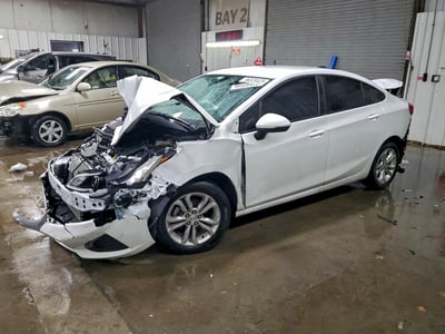 1G1BC5SM5K7****** 2019 Chevrolet Cruze