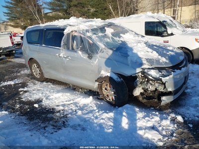 2C4RC1CG3RR****** 2024 Chrysler Voyager