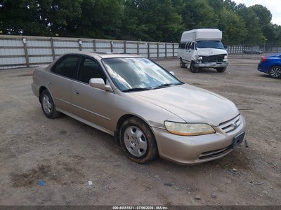 1HGCG16592A****** 2002 Honda Accord
