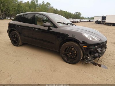WP1AA2A58HL****** 2017 Porsche Macan