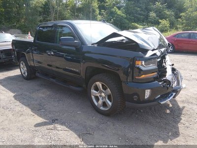3GCUKREC9JG****** 2018 Chevrolet Silverado 1500