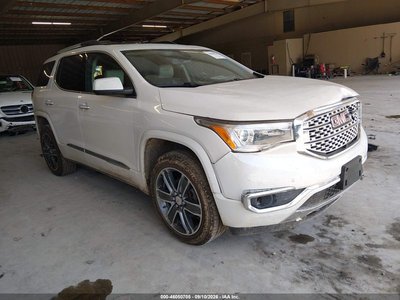 1GKKNXLSXJZ****** 2018 GMC Acadia