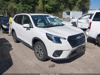JF2SKACC1RH****** 2024 Subaru Forester