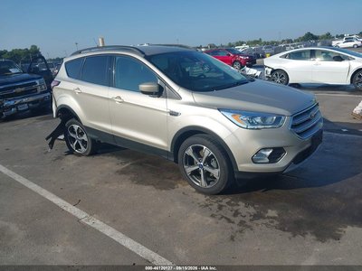 1FMCU0HD6JU****** 2018 Ford Escape