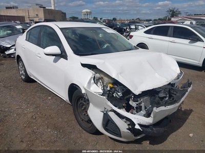 JM1BL1UG4B1****** 2011 Mazda 3
