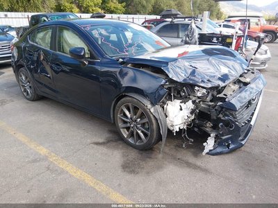 3MZBN1V35JM****** 2018 Mazda 3