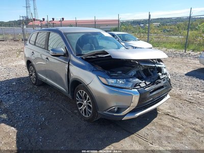 JA4AZ3A30JJ****** 2018 Mitsubishi Outlander