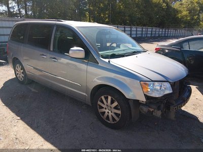 2C4RC1BG7FR****** 2015 Chrysler Town & Country