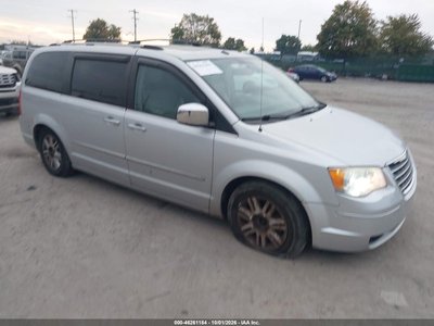 2A4RR6DX4AR****** 2010 Chrysler Town & Country