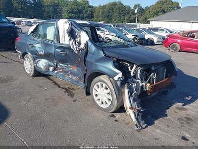 3N1CN7AP0GL****** 2016 Nissan Versa