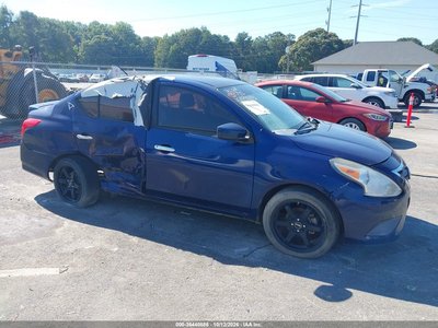 3N1CN7AP6JL****** 2018 Nissan Versa