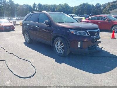 5XYKT3A60EG****** 2014 Kia Sorento