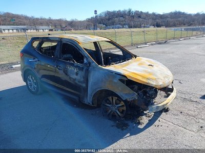 5XYZTDLBXGG****** 2016 Hyundai Santa Fe
