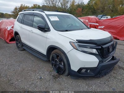 5FNYF8H01MB****** 2021 Honda Passport